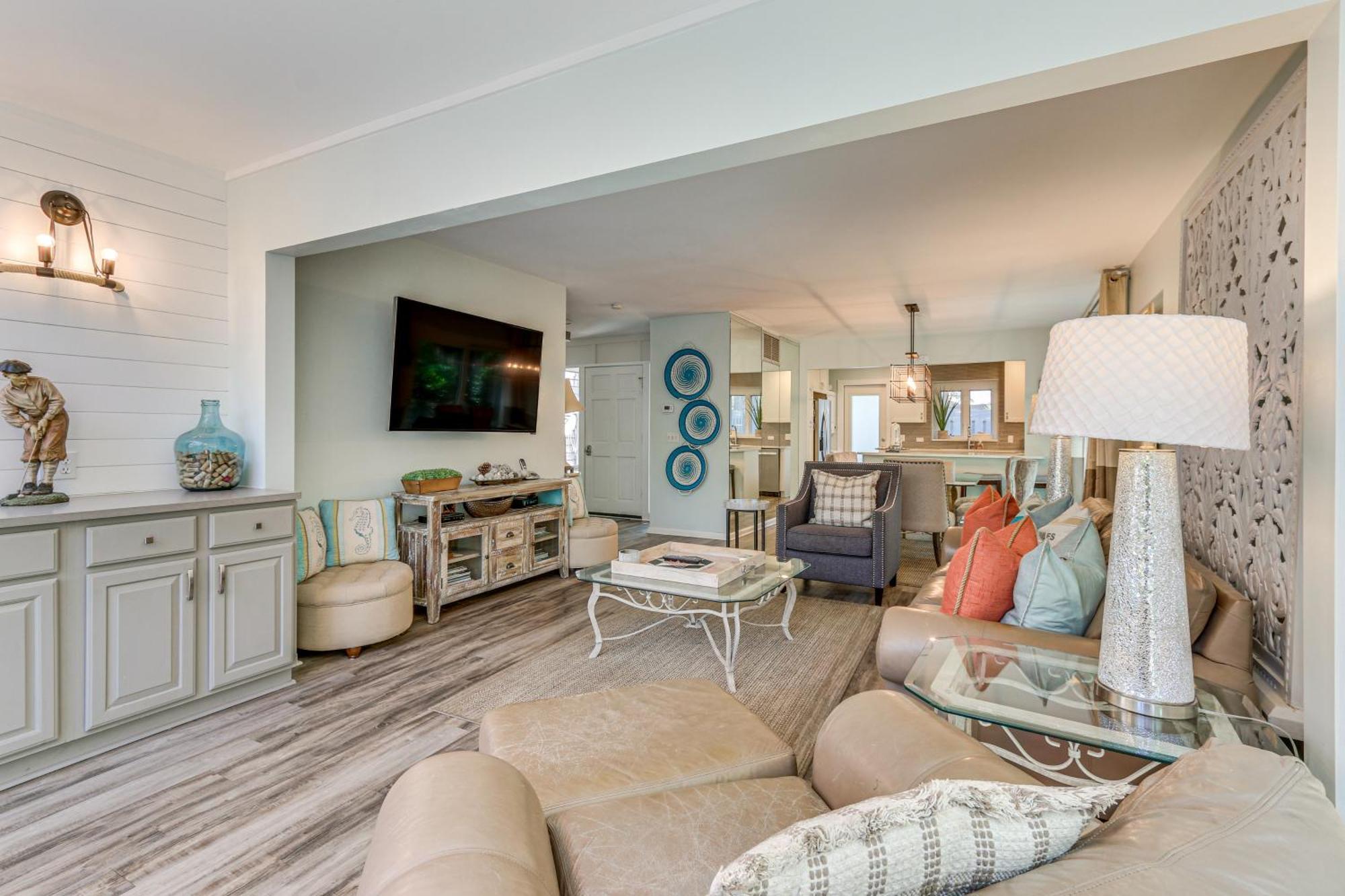 Modern Hilton Head Retreat Walk To Beach And Golf! هيلتون رئيس جزيرة المظهر الخارجي الصورة