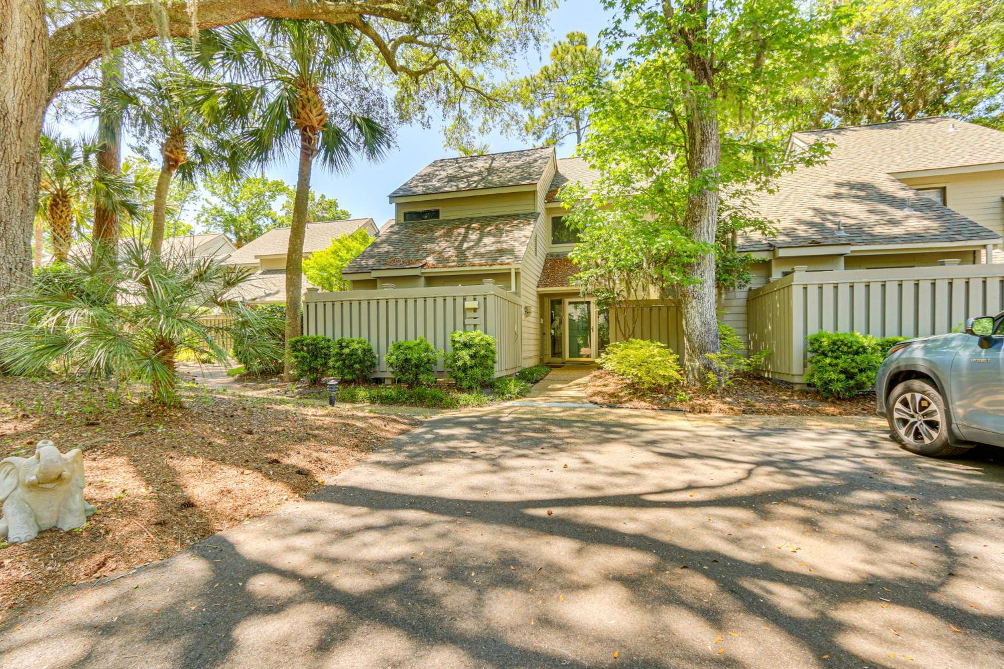 Modern Hilton Head Retreat Walk To Beach And Golf! هيلتون رئيس جزيرة المظهر الخارجي الصورة