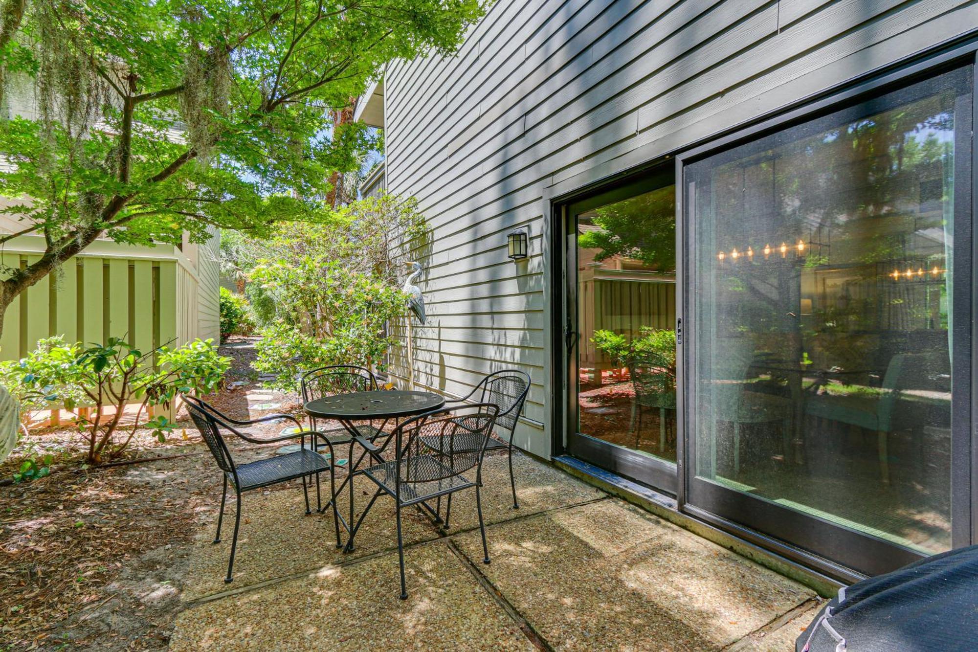Modern Hilton Head Retreat Walk To Beach And Golf! هيلتون رئيس جزيرة المظهر الخارجي الصورة