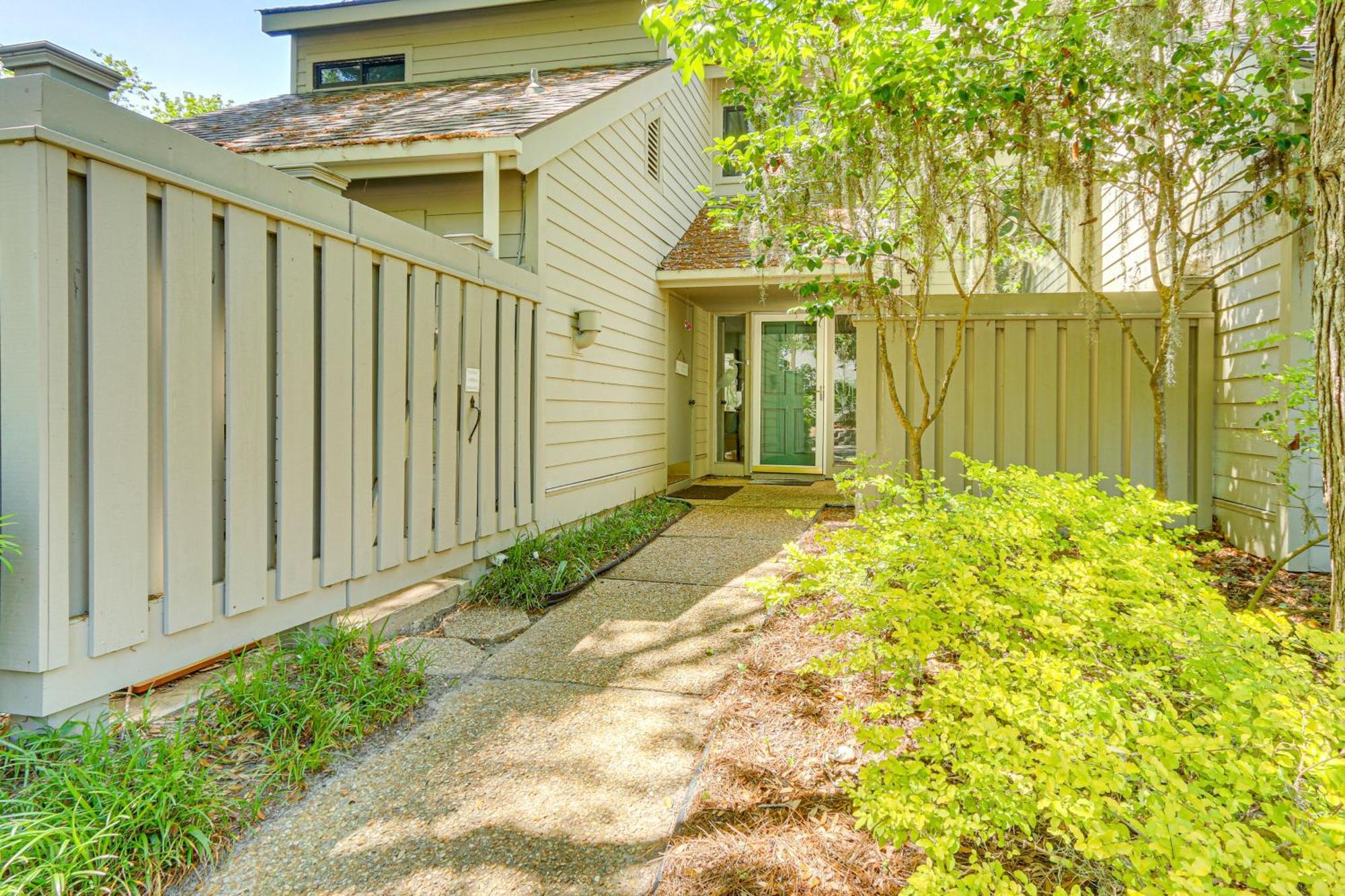Modern Hilton Head Retreat Walk To Beach And Golf! هيلتون رئيس جزيرة المظهر الخارجي الصورة
