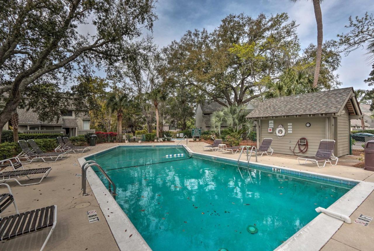 Modern Hilton Head Retreat Walk To Beach And Golf! هيلتون رئيس جزيرة المظهر الخارجي الصورة